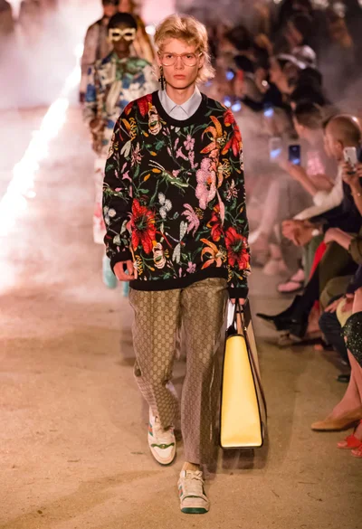 Look 25